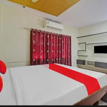 The Maruti Grand Hotel